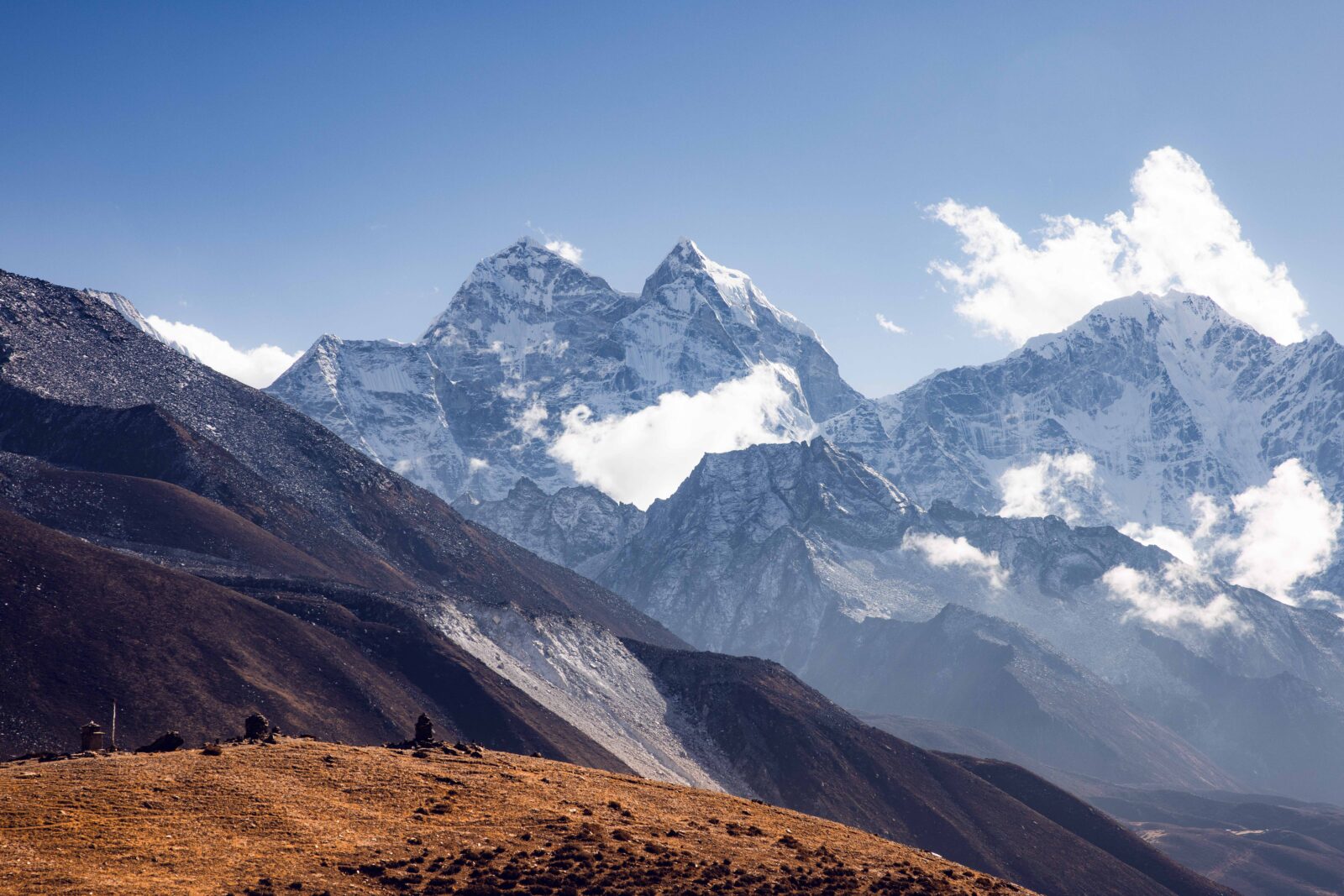Dingboche und Ama Dablam über dem Nebelmeer