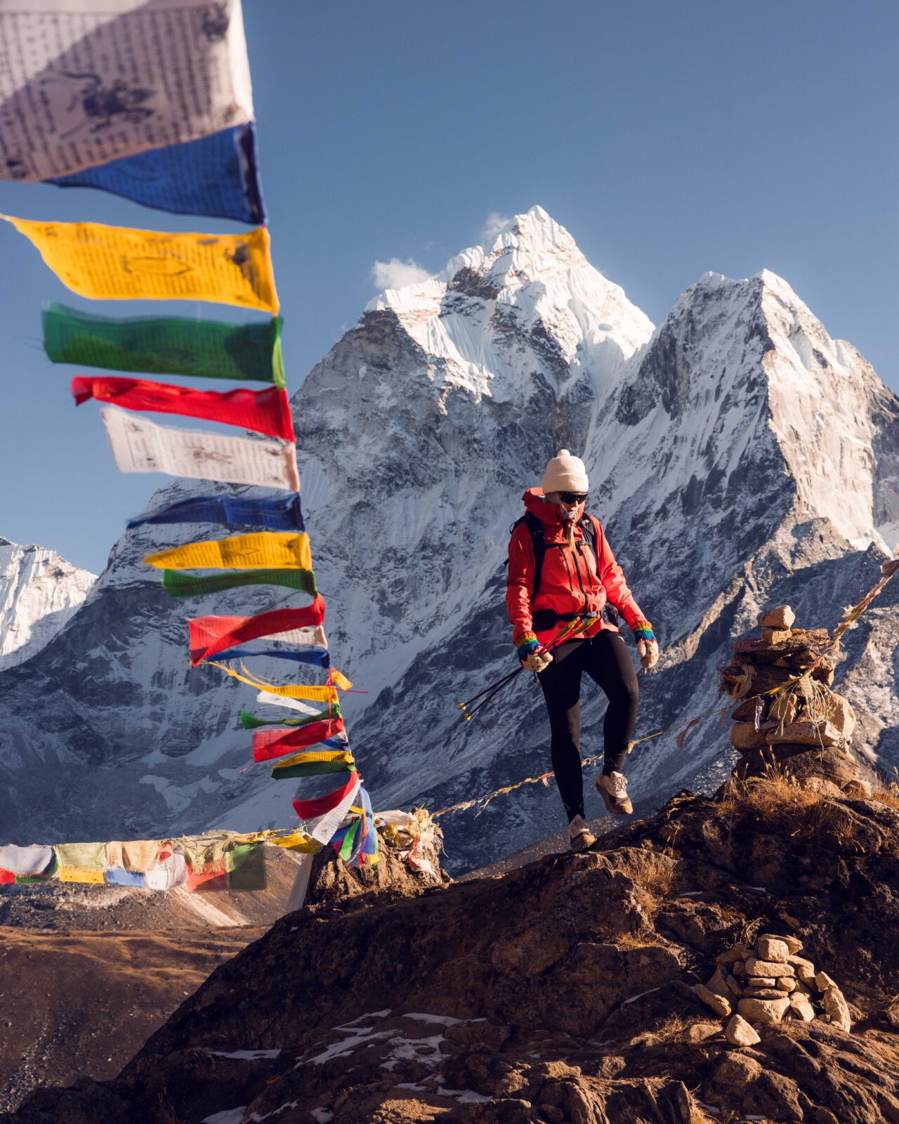 Dingboche und Ama Dablam über dem Nebelmeer